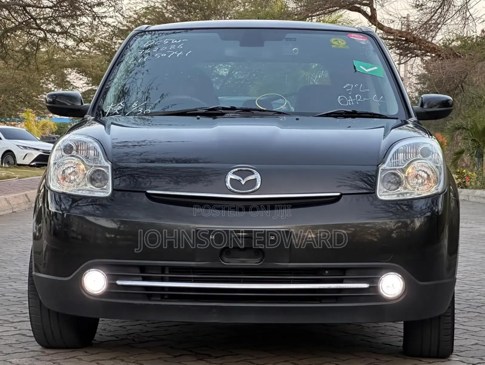 Mazda Verisa 2013 Black