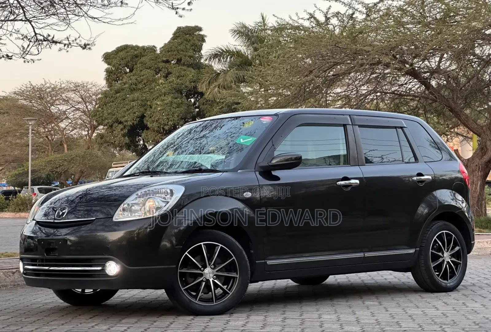 Mazda Verisa 2013 Black