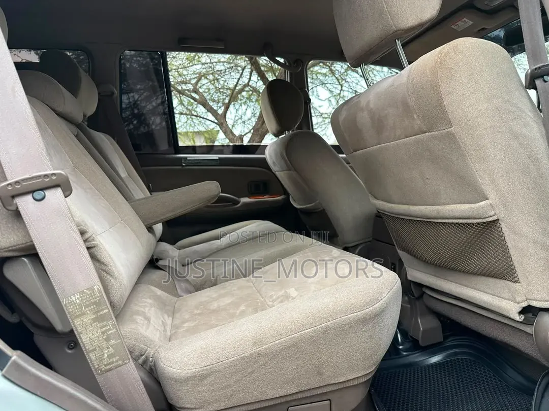 Toyota Land Cruiser Prado 2002 Silver