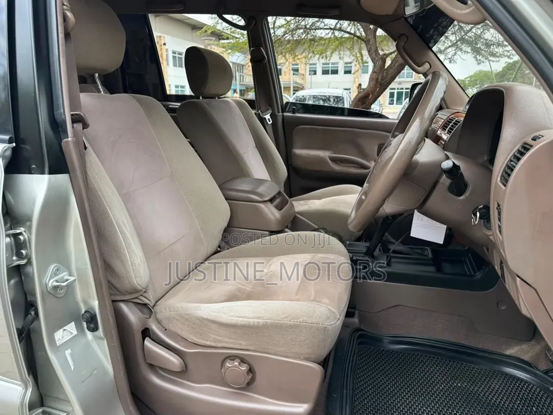 Toyota Land Cruiser Prado 2002 Silver