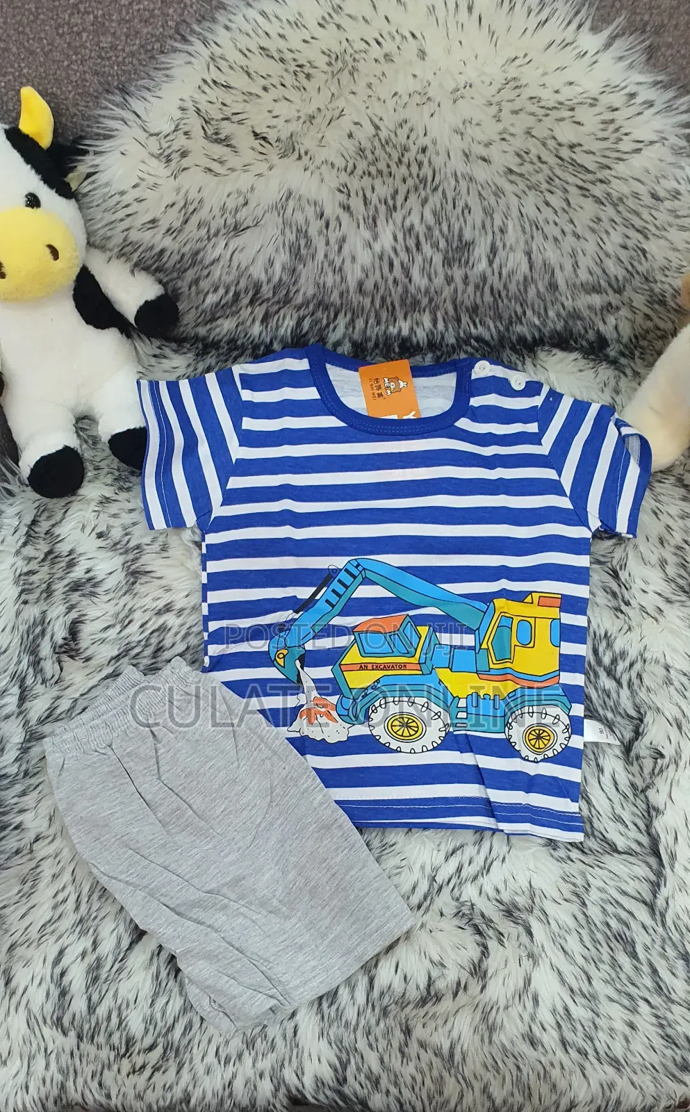 2pcs Kids Casual Wear Set / Nguo Za Watoto Tshirt Na Kaptula