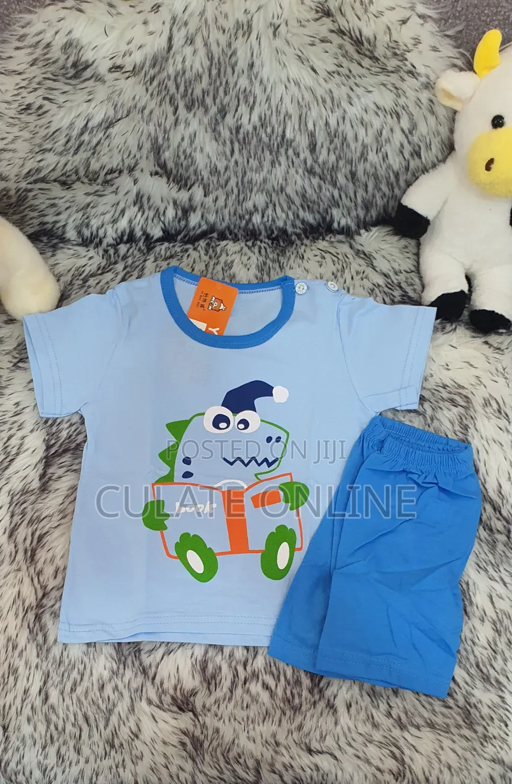 2pcs Kids Casual Wear Set / Nguo Za Watoto Tshirt Na Kaptula