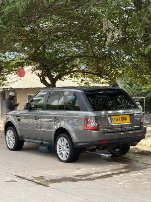 Land Rover Discovery 2011 Gray