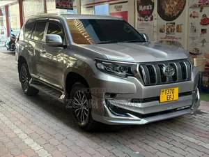 Toyota Land Cruiser Prado 2015 Silver