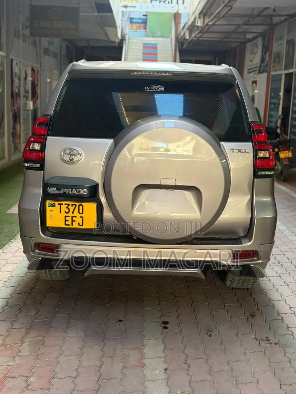 Toyota Land Cruiser Prado 2015 Silver