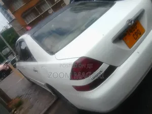 Toyota Mark II 2002 White