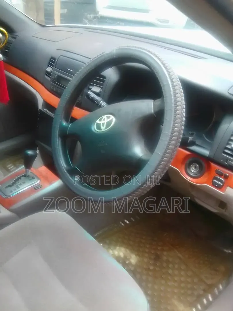 Toyota Mark II 2002 White