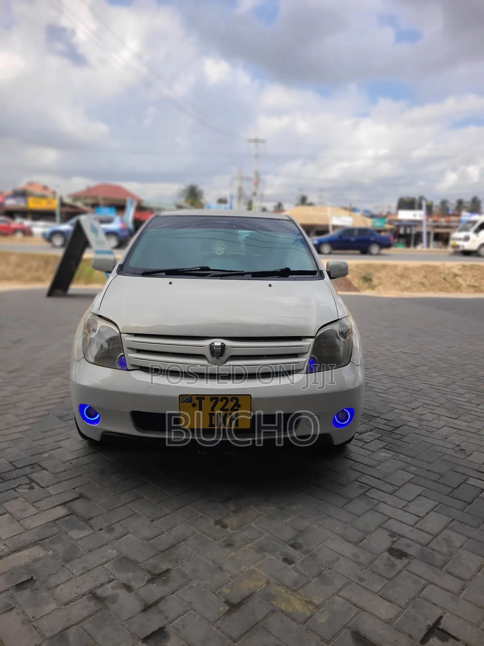 Toyota IST 2004 White