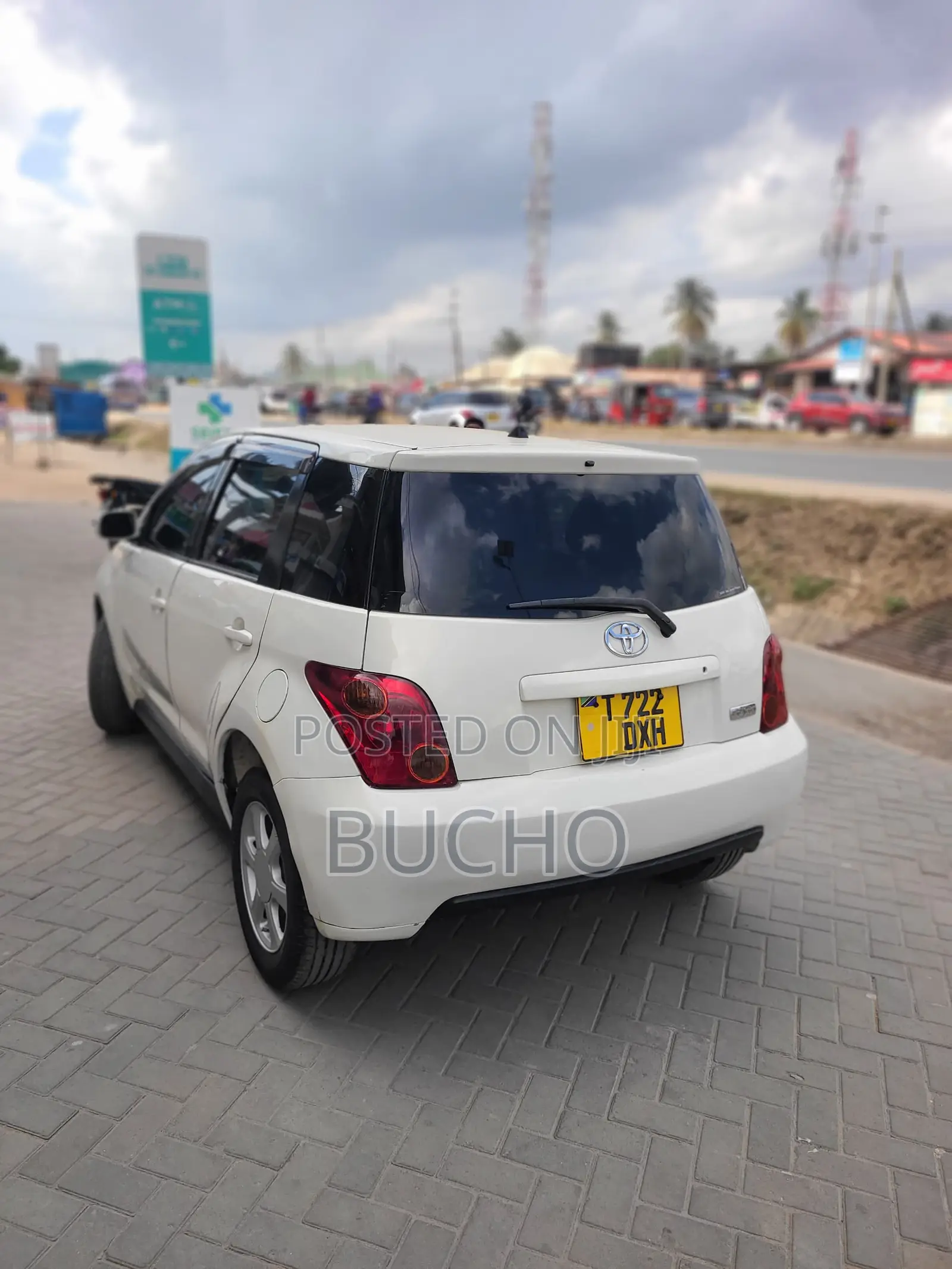 Toyota IST 2004 White