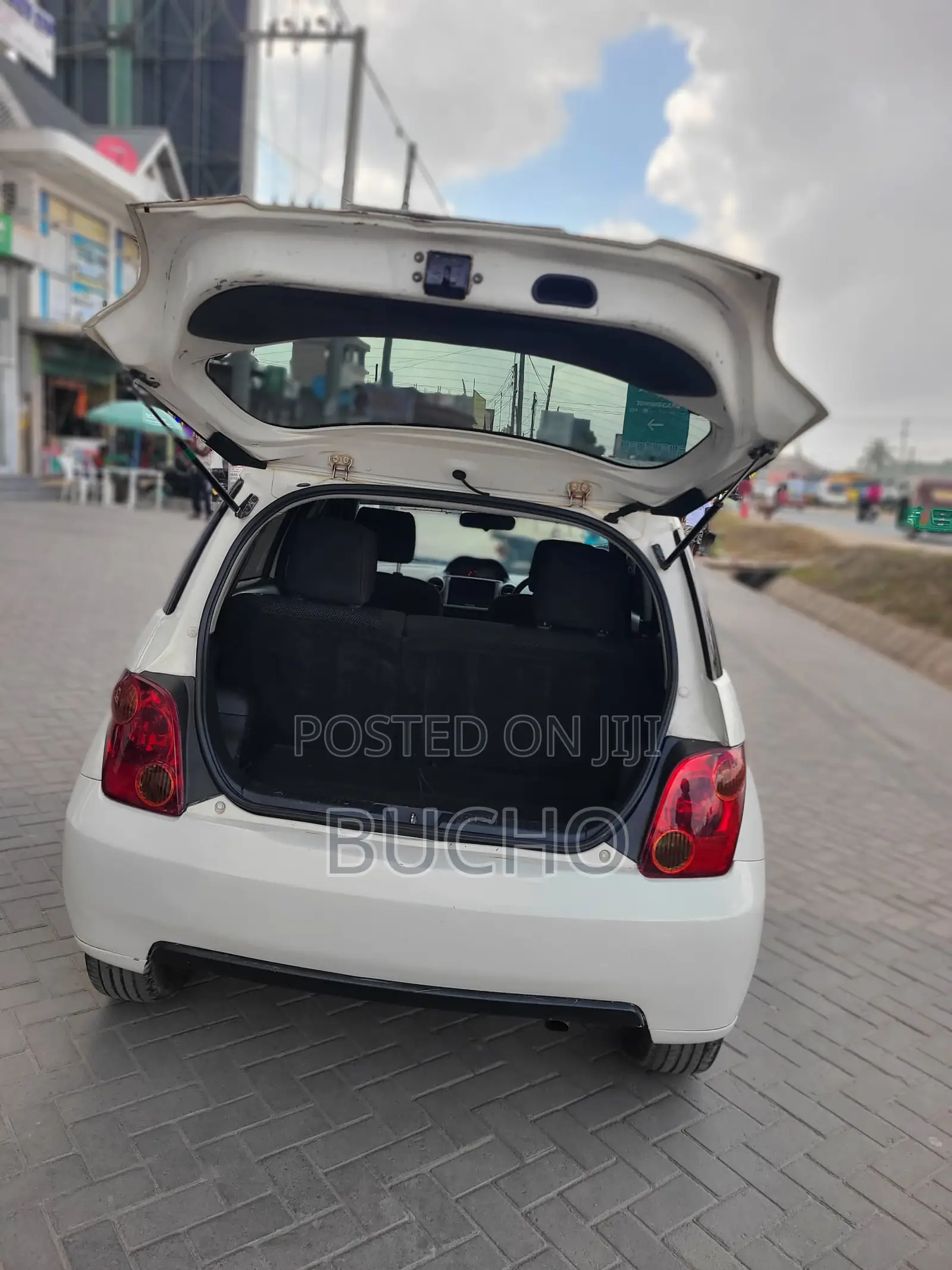 Toyota IST 2004 White