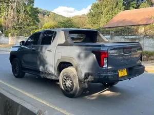 Toyota Hilux 2026 Gray