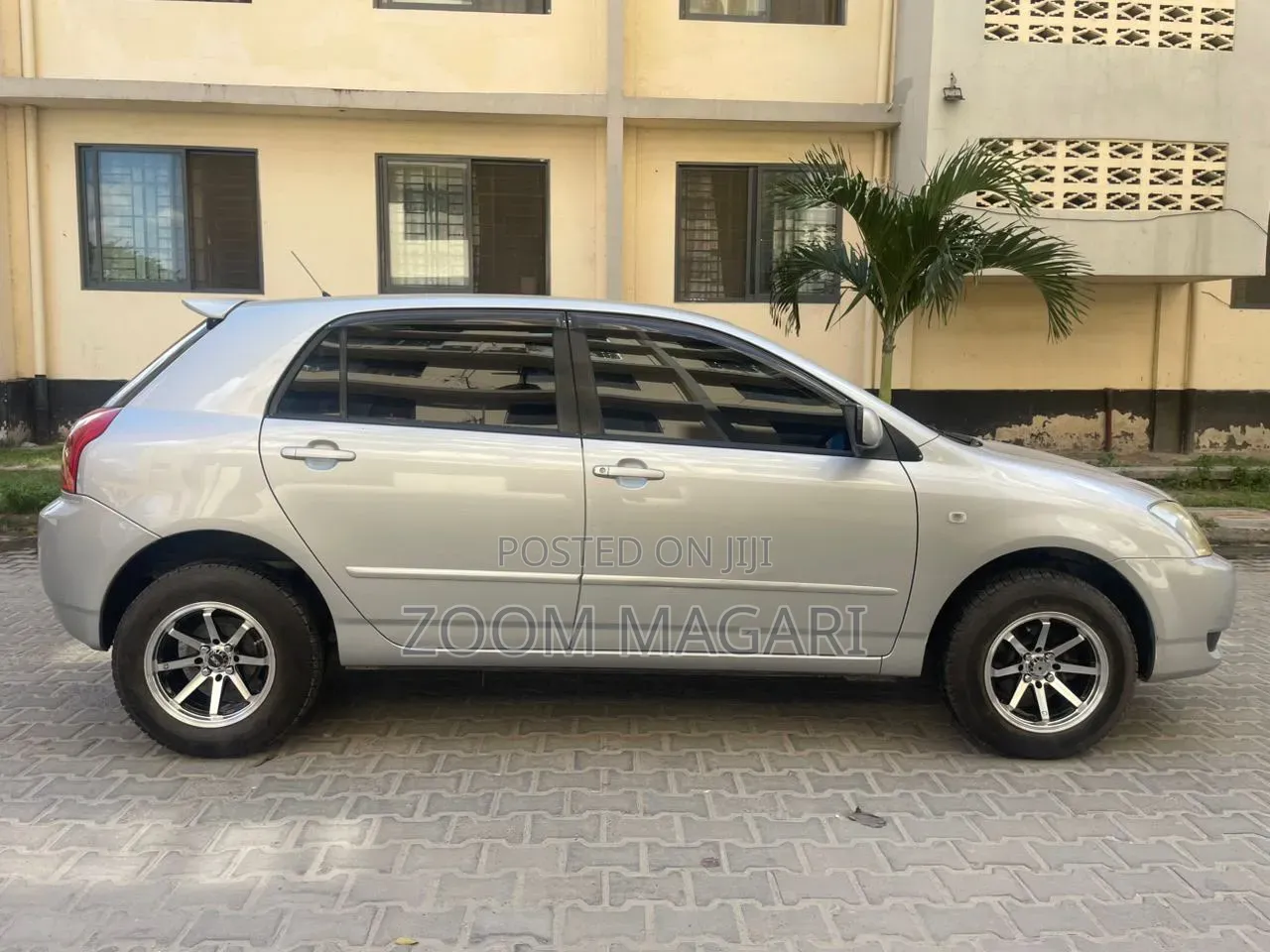 Toyota Corolla RunX 2004 Silver