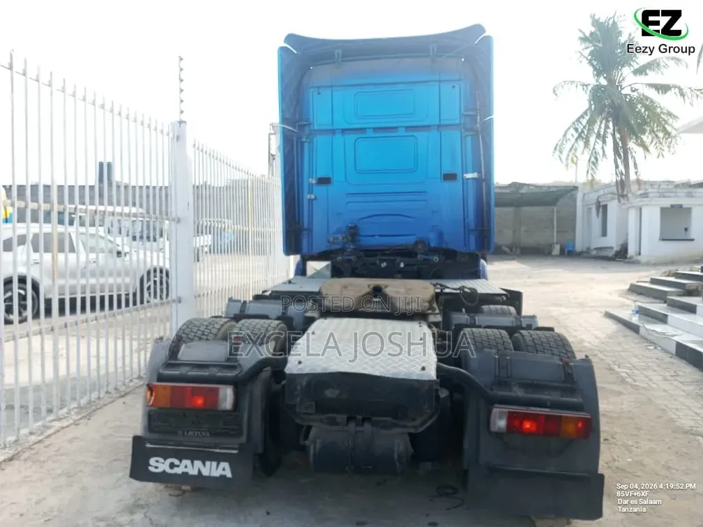 Scania R114 La6x2 Inauzwa Na Bank