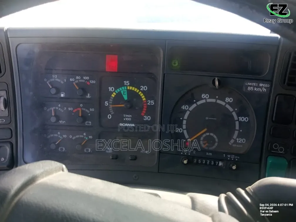Scania R114 La6x2 Inauzwa Na Bank