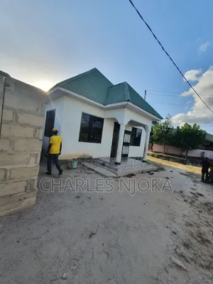 Furnished 6bdrm House in Halisi, Ukonga for sale