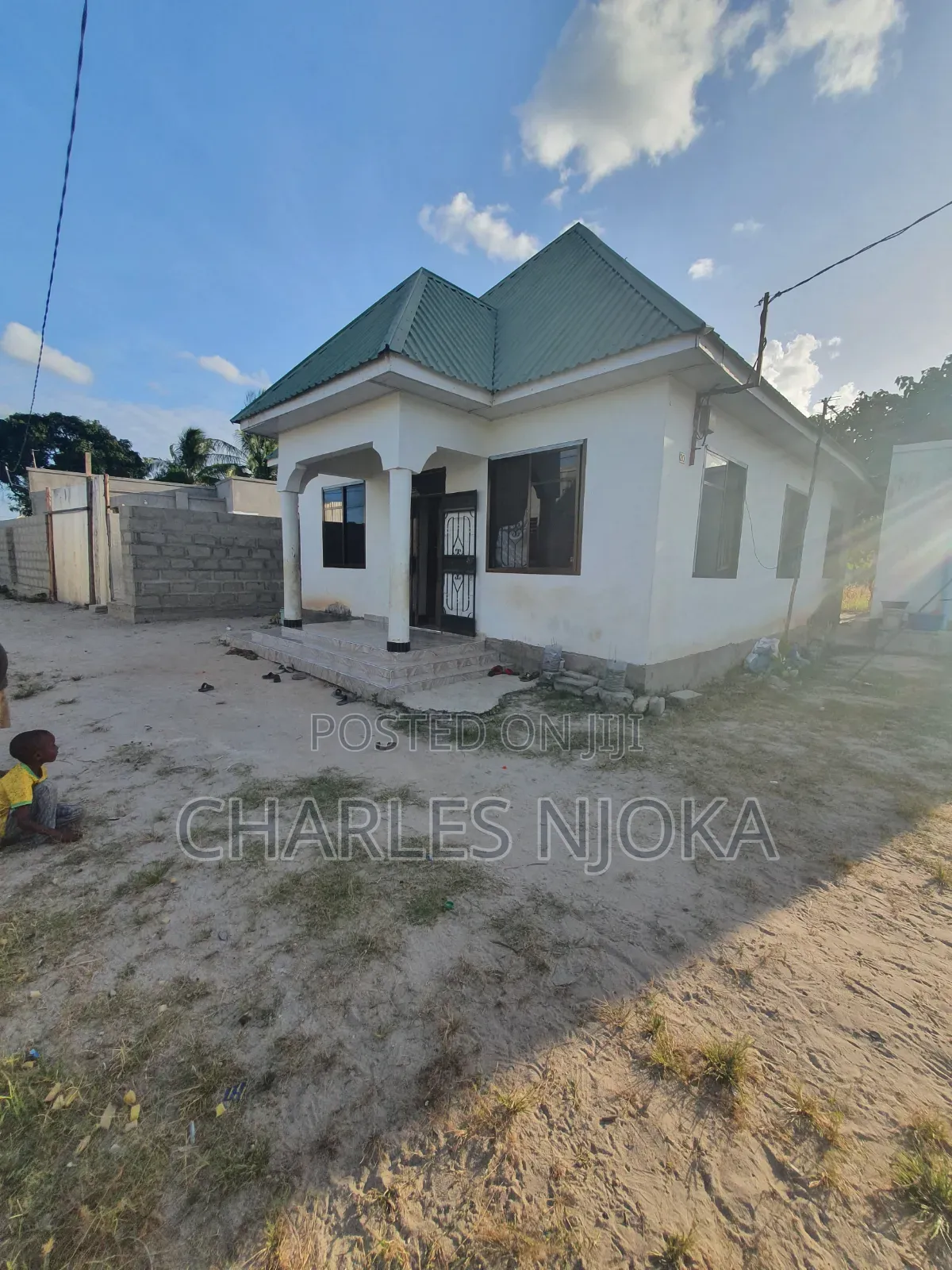 Furnished 6bdrm House in Halisi, Ukonga for sale