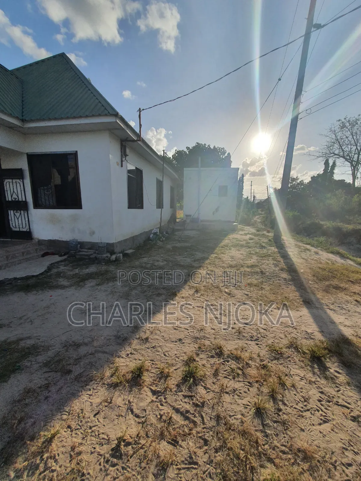 Furnished 6bdrm House in Halisi, Ukonga for sale
