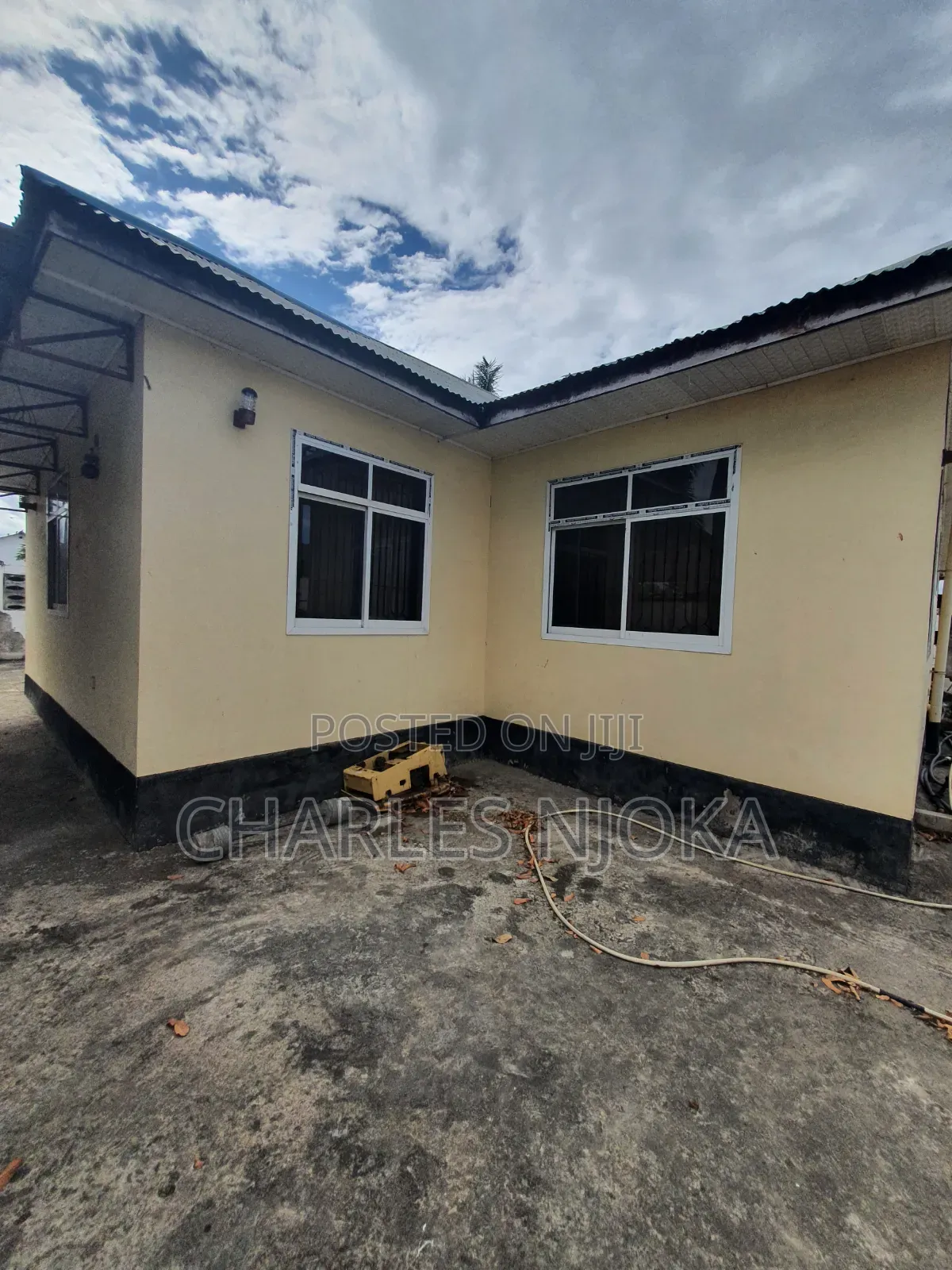 Furnished 6bdrm House in Relini Chama, Ukonga for sale