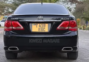 Toyota Crown 2009 Maroon