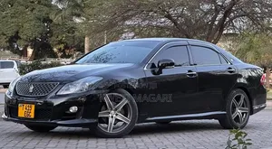 Toyota Crown 2009 Maroon