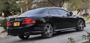 Toyota Crown 2009 Maroon