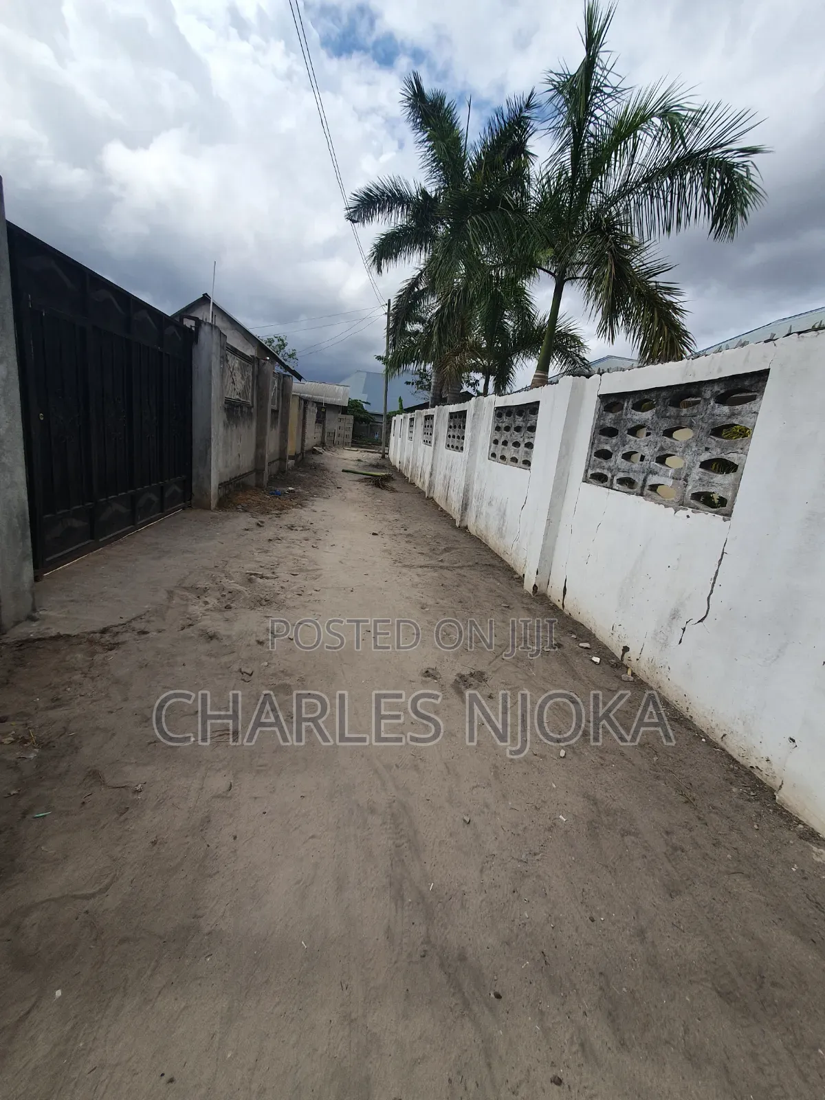 Furnished 6bdrm House in Msalaba Mwekundu, Ukonga for sale