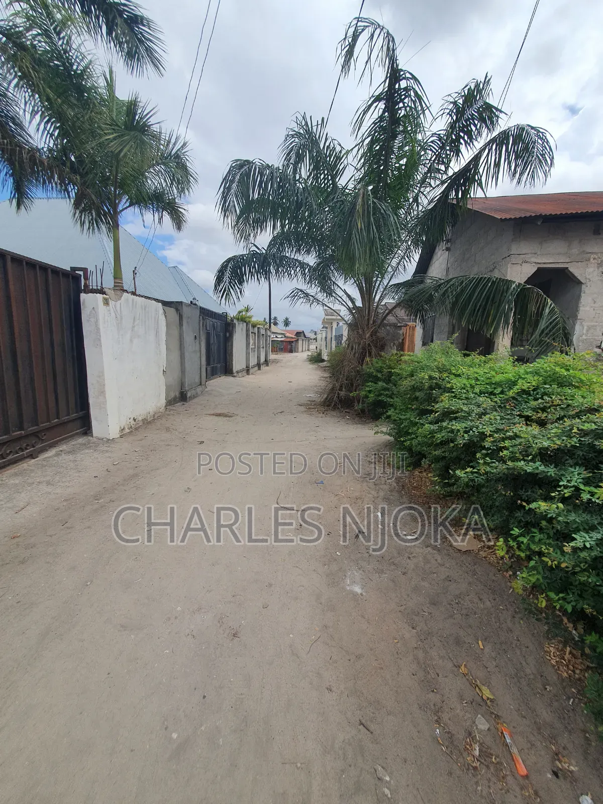Furnished 6bdrm House in Msalaba Mwekundu, Ukonga for sale