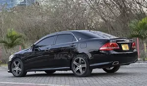 Toyota Crown 2009 Black