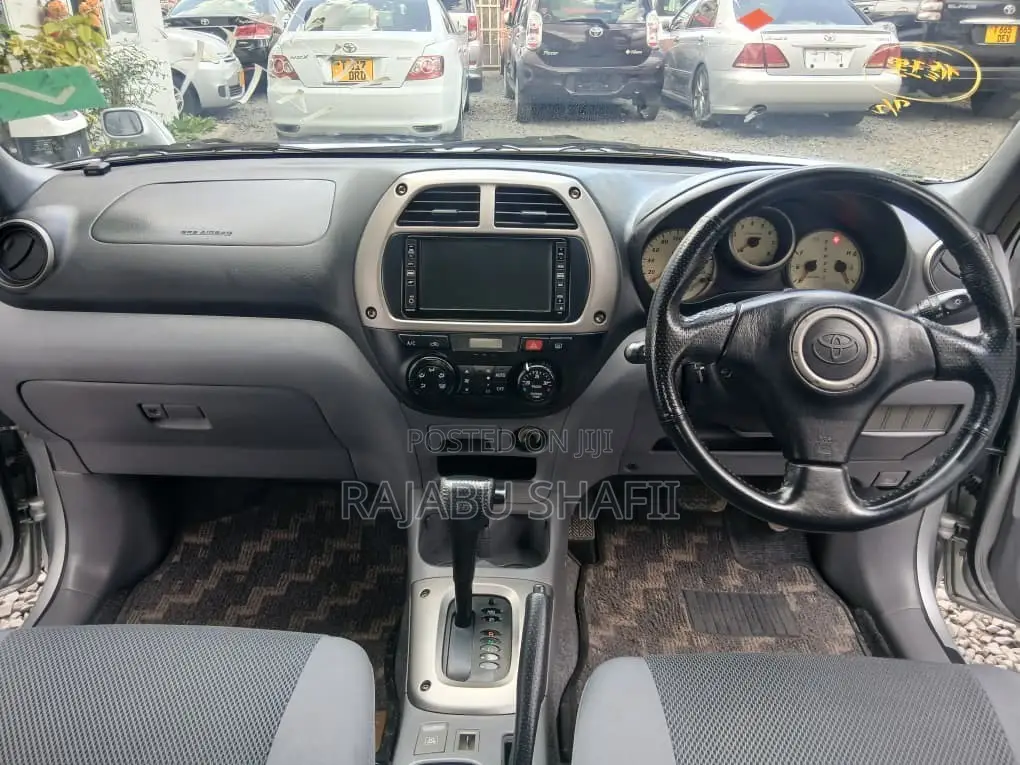 Toyota RAV4 1.8 2005 Silver