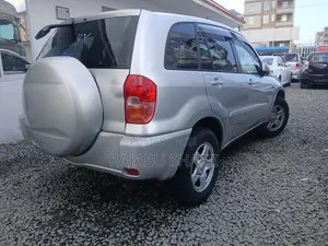 Toyota RAV4 1.8 2005 Silver