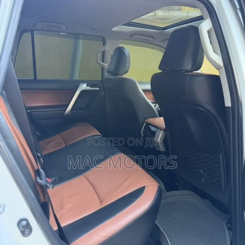 Toyota Land Cruiser Prado 2.7 2019 White