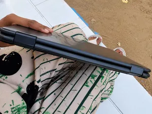 Dell Latitude 7202 128 GB Black
