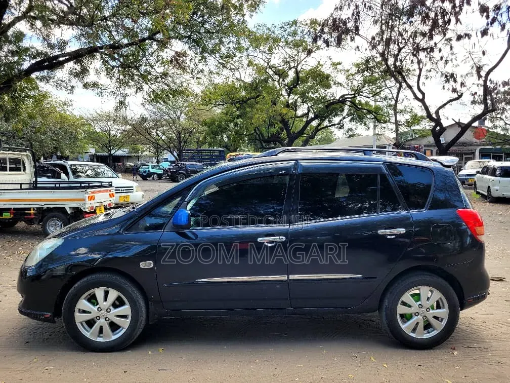 Toyota Corolla Spacio 2003 Black