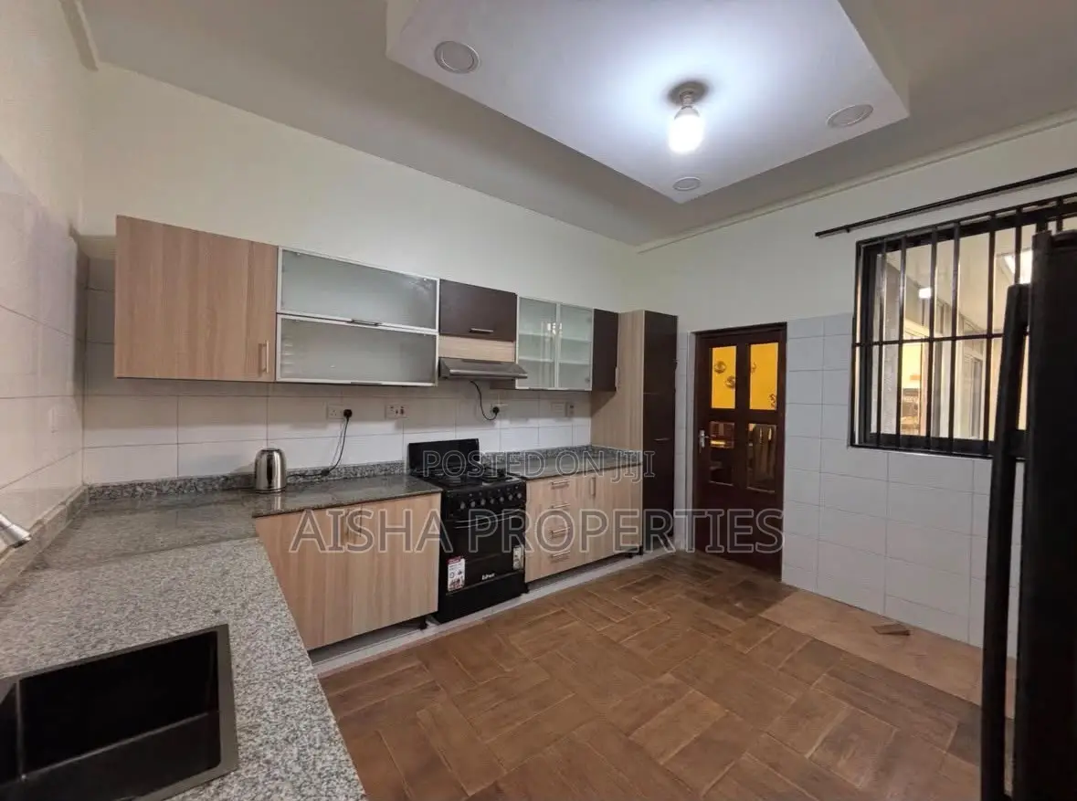 Furnished 3bdrm Apartment in Upanga East for rent
