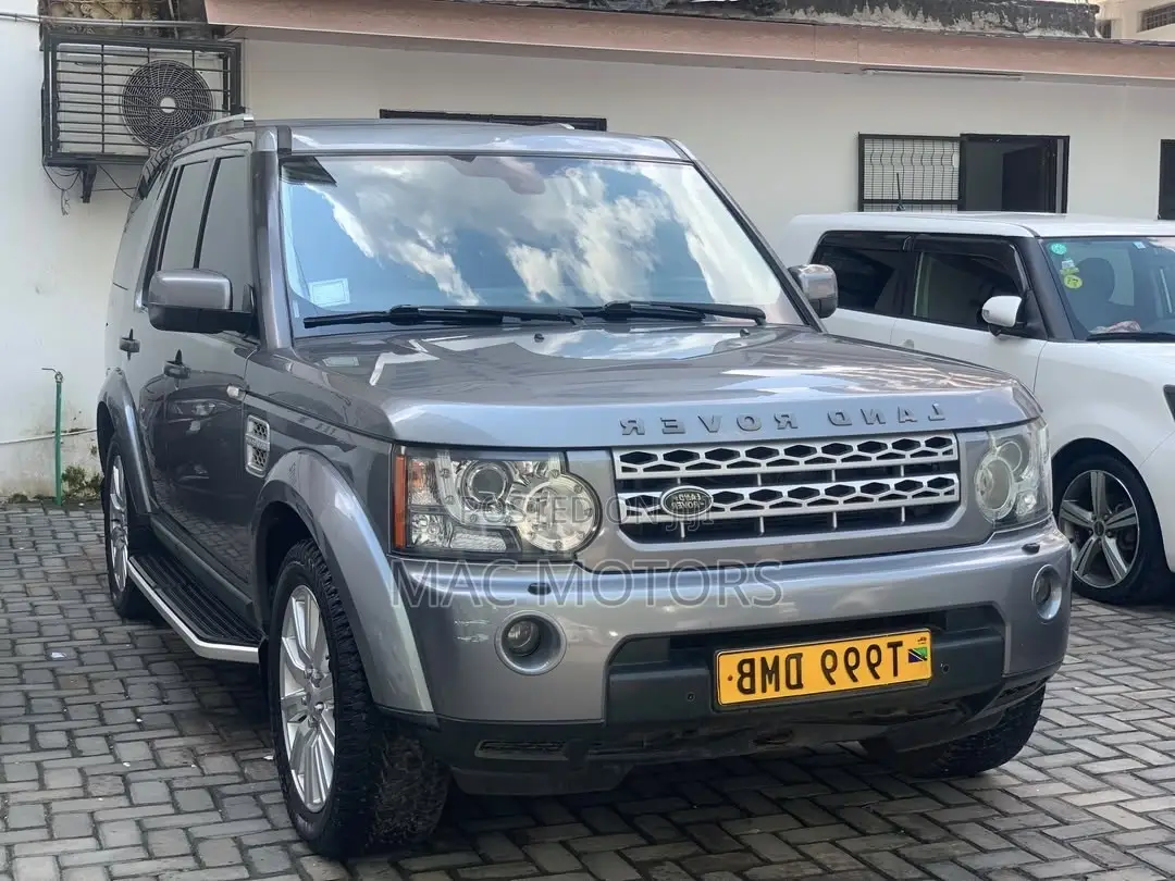 Land Rover Discovery 2013 Gray