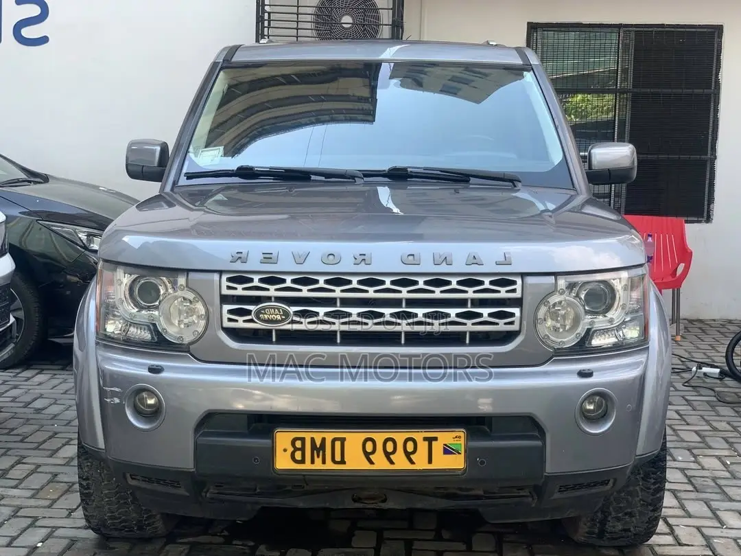 Land Rover Discovery 2013 Gray