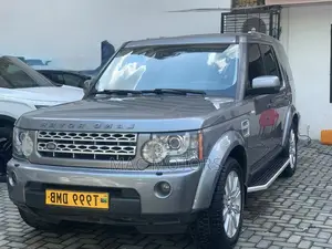 Land Rover Discovery 2013 Gray