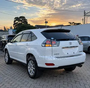 Toyota Harrier 2006 White
