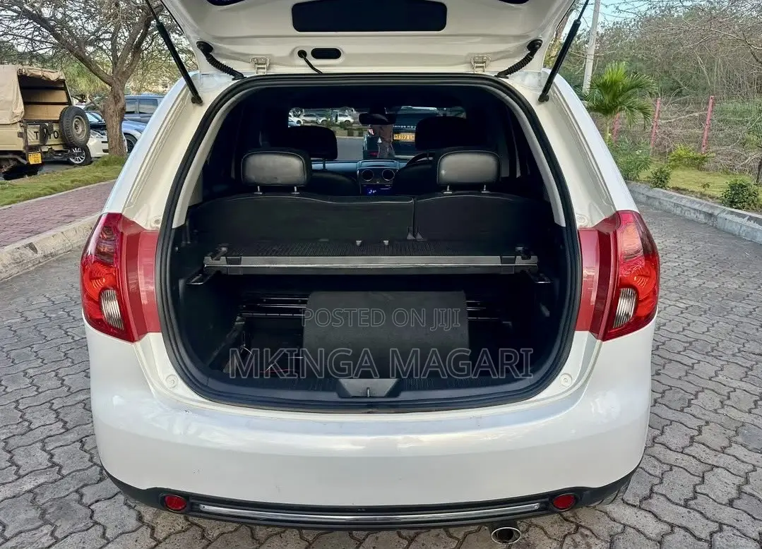 Mazda Verisa 2007 White