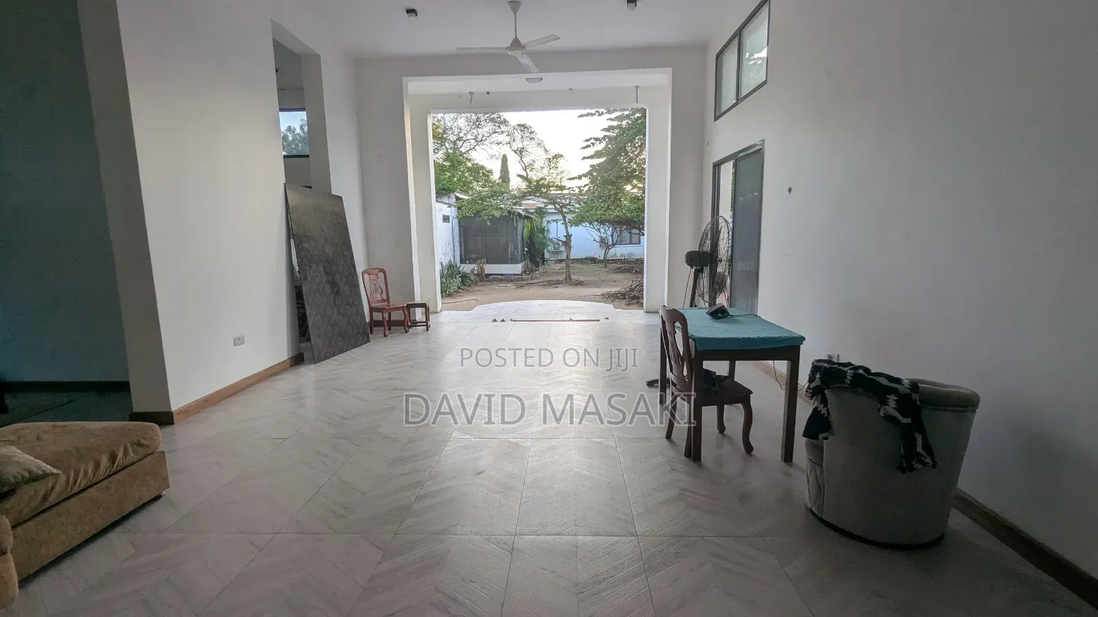 8bdrm House in The Villa, Oyster Bay for rent