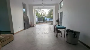 8bdrm House in The Villa, Oyster Bay for rent