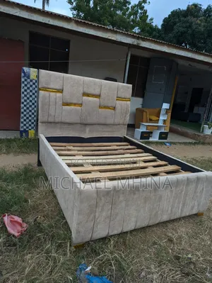 Kitanda Cha Bedi Sofa USED