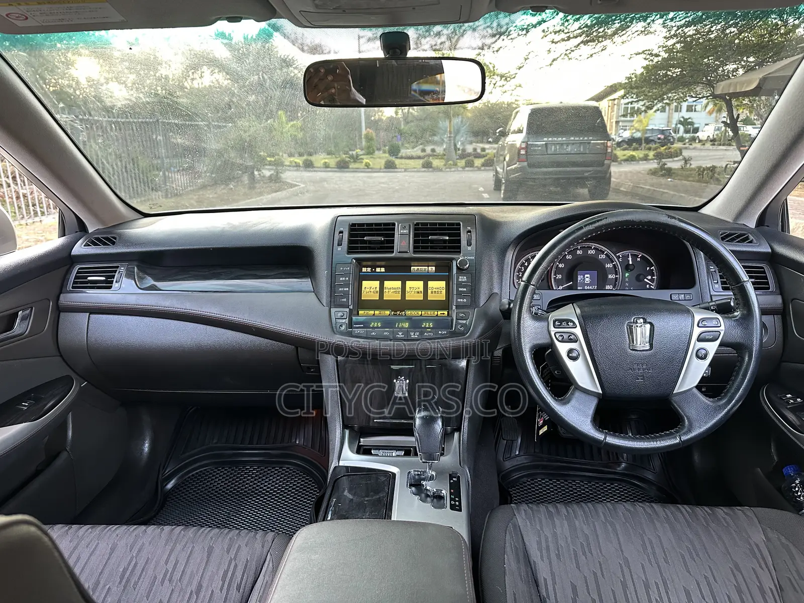 Toyota Crown 2011 Silver