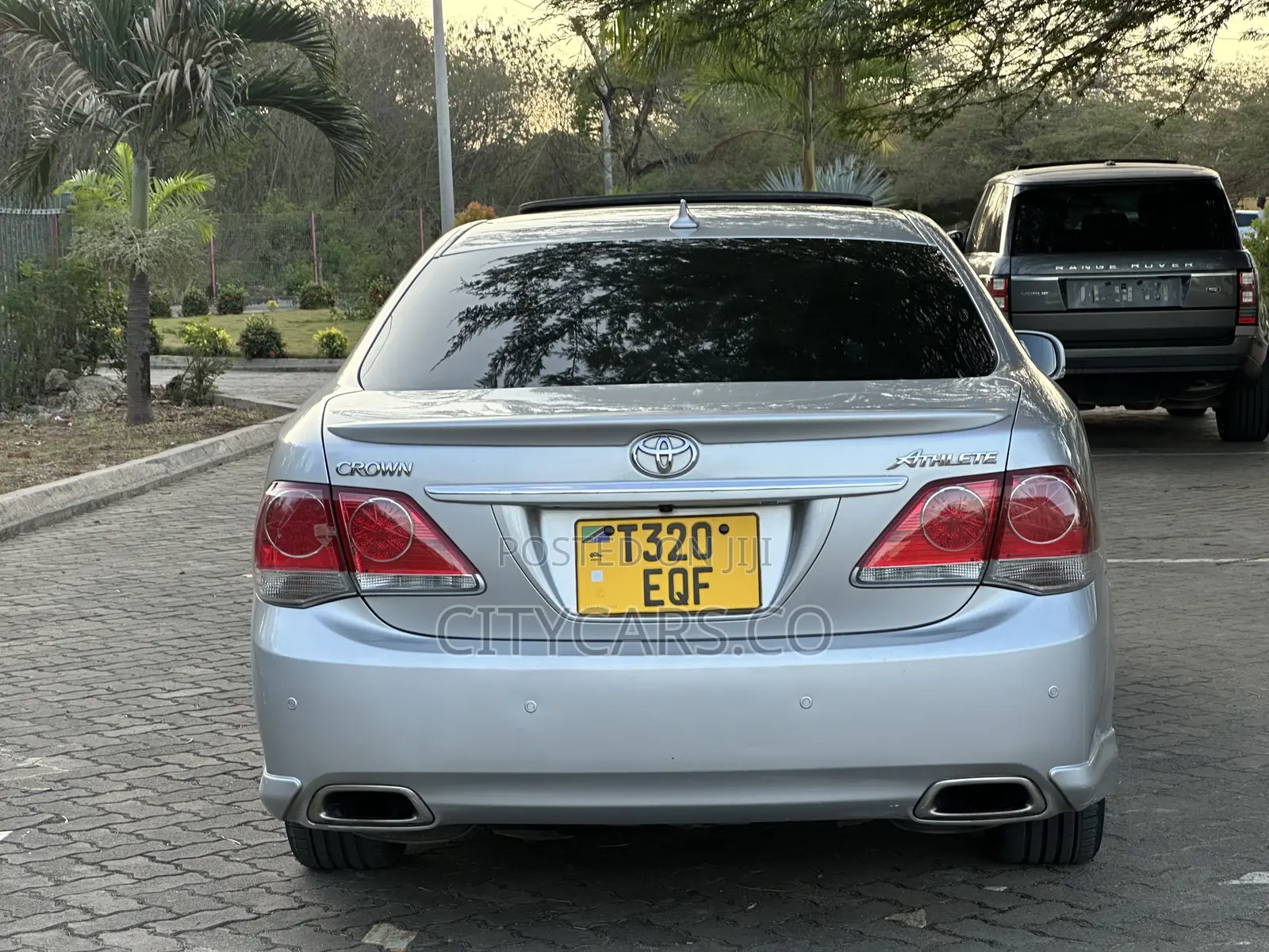 Toyota Crown 2011 Silver
