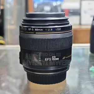 Canon EF-S 60mm F/2.8 Macro USM Lens