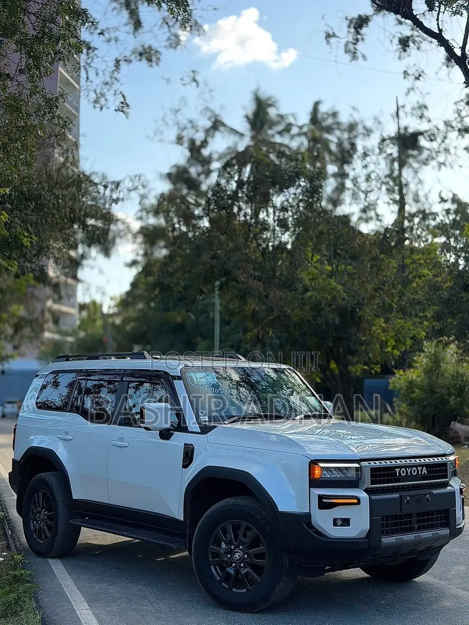 Toyota Land Cruiser LC250 2025 White
