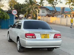 Toyota Carina 2000 Silver