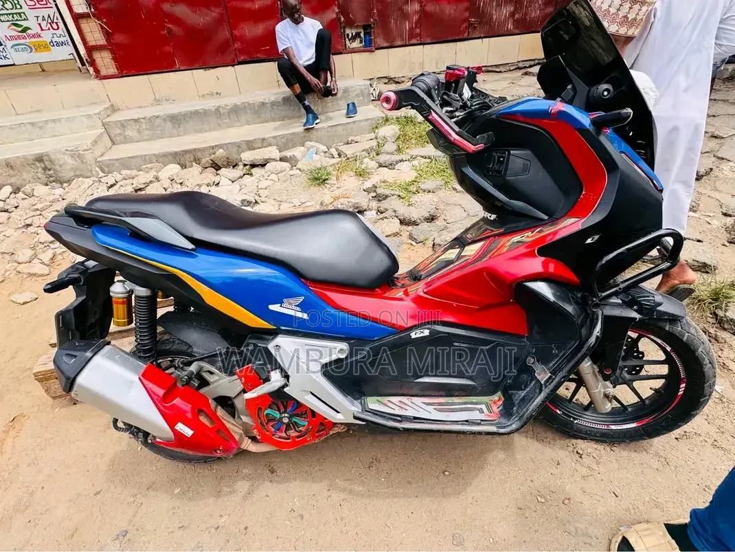 Honda 2025 Red