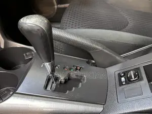 Toyota Vanguard 2012 Maroon