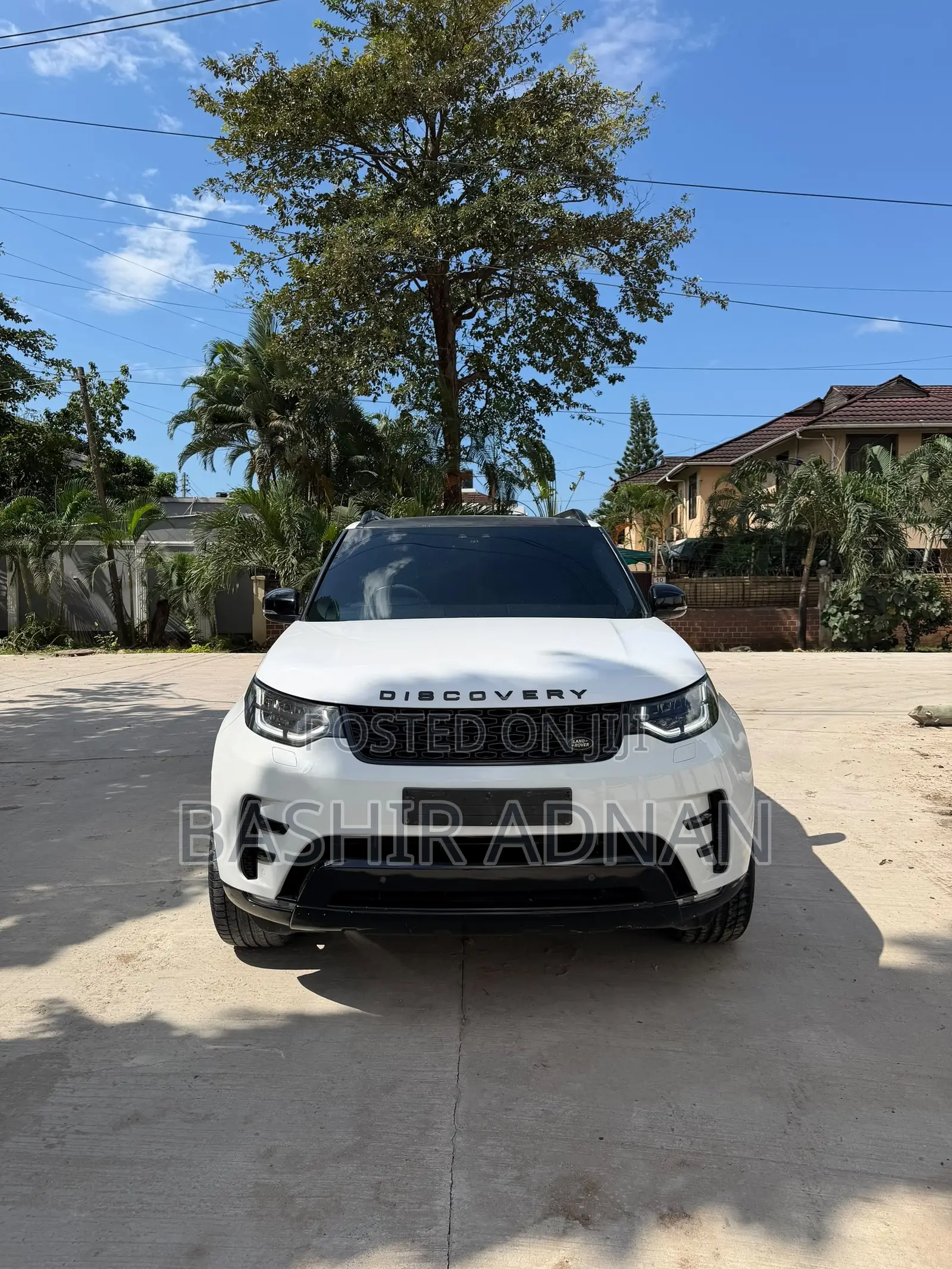 Land Rover Discovery 2018 White